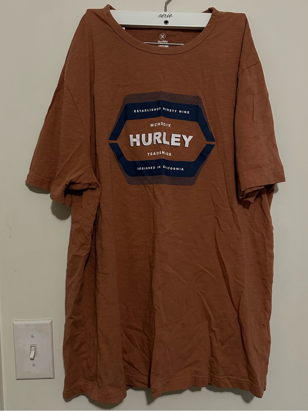 Hurley Graphic Tee
